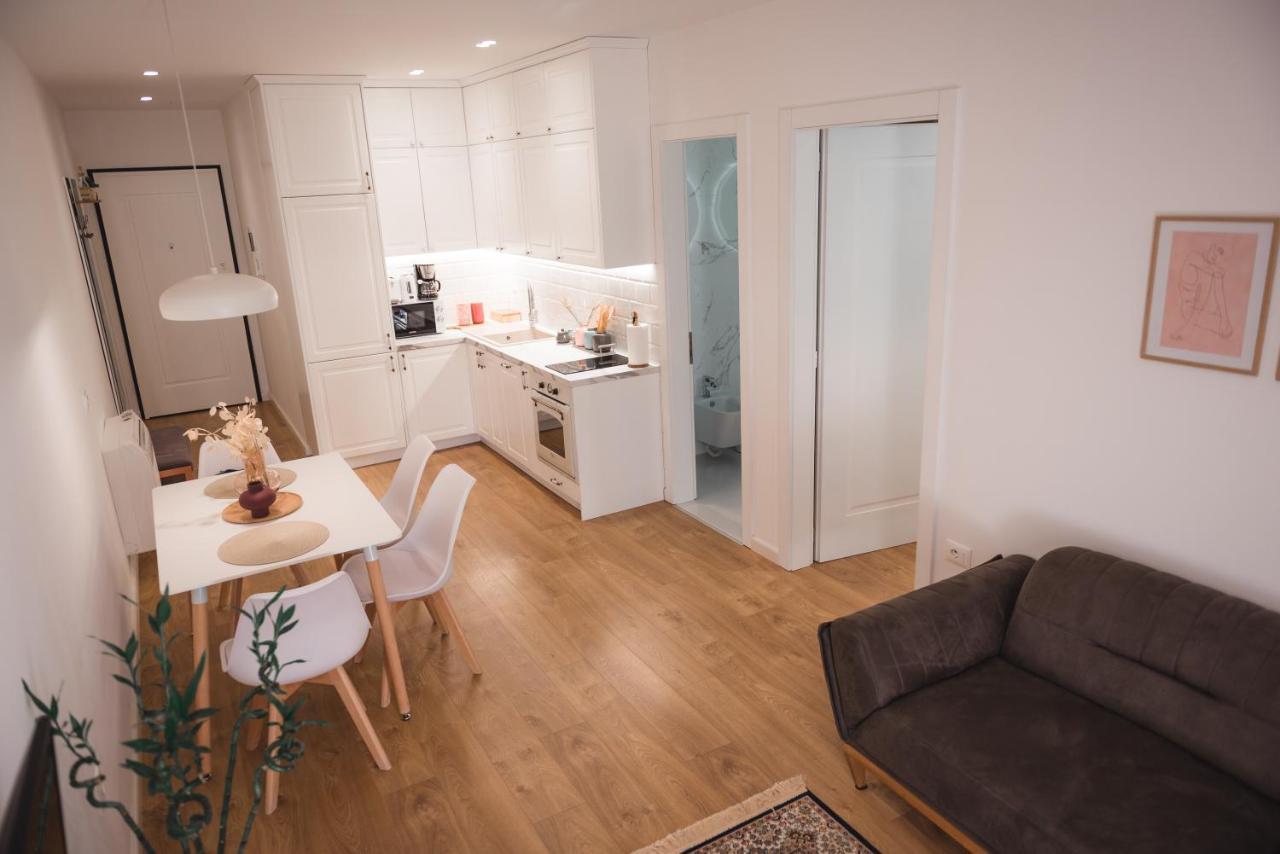 Tam Serviced Apartment City Center No4 Тирана Екстер'єр фото
